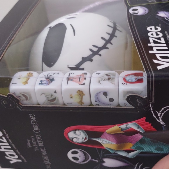 Yahtzee Jack Skellington Disney's Nightmare Before Christmas Game - Picture 7 of 8
